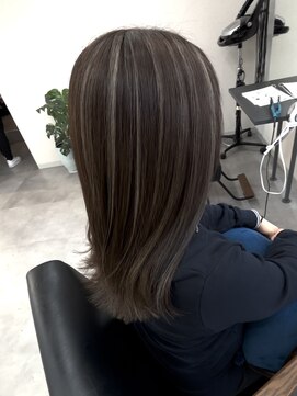 リエンスクレア(RIENS xrea) 【xrea】ハイライト×グレージュ