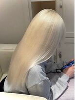 ベレーザ 渋谷(BELEZA)&nbsp;13152髪質改善金髪ホワイトブロンドマロンベージュストレート
