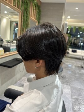 イメージア 町田店(IMAGE A) 黒髪センターパート毛流れマッシュ＠３０台40代50代60代