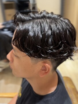 レーヴ(Reve) 目黒/品川　スペインカールブルーブラックフェザーパーマ