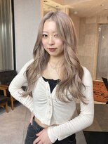 ソワンドブレスセルン 心斎橋(soin de brace cerne) white milktea / ハイトーンカラー/小顔