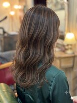 ソレイユ 新宿御苑前 (SOLEIL)&nbsp;結びたい人にも人気のローレイヤーカット