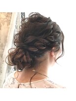 ノル(nol.)&nbsp;{toshi'sアレンジ]ループループループシニヨンヘア