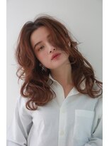 ミューズ バイ ケンジ(MUSE by KENJE) ロングヘア × センターパート × レイヤー