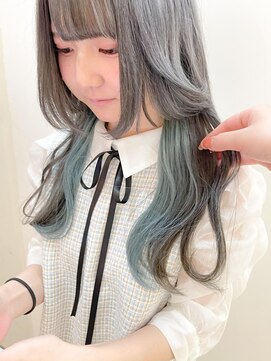 テトラ バイ ネオリーブ 横浜西口店(tetra by neolive) くすみアイスブルーなインナーカラー×シルバーカラー☆