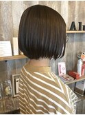 ナチュラルストレート 丸みボブ オン眉デザイン