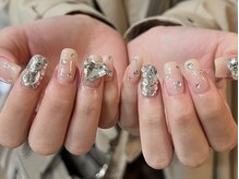 【EYELASH・EYEBLOW・NAIL】トレンドの韓国デザインのネイルやまつ毛がヘアと同じサロンで叶います♪