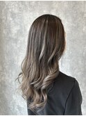 バレイヤージュのグレージュ