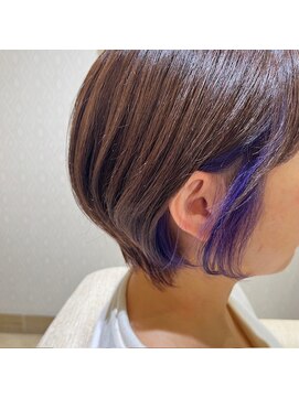 エムズキュラティフ(e'mZ Curatif) ショートヘア×インナー紫