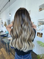 ソンリエ(SONRiE)&nbsp;外国人風バレイヤージュ