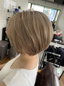 ライフ 星田店(Lyfe) 小顔ショートボブルフ_ミルクティーベージュ_59