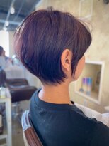 アトリエ エス atelier es HAIRDESIGN&nbsp;ピンクブラウン/ふんわりショート/ひし形シルエット/小顔カット