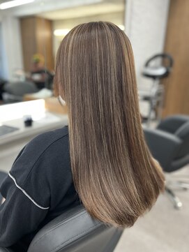 エイト プラット 渋谷2号店(EIGHT plat) ハイライトカラー×ナチュラルストレート1/6