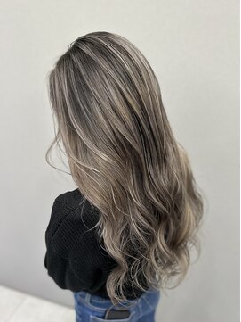 アテバイルイス 喜連瓜破(ATE by luis) ◎ミルクティーグレージュ