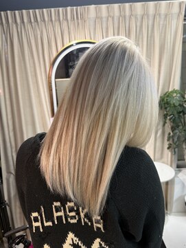 ルフレ 新宿歌舞伎町店(Reflet) ホワイトカラー/ホワイトベージュ/髪質改善トリートメント