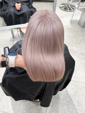 ペレ 梅田(PELE) ミディアムヘア/デザインカラー/フェイスフレーミング/梅田