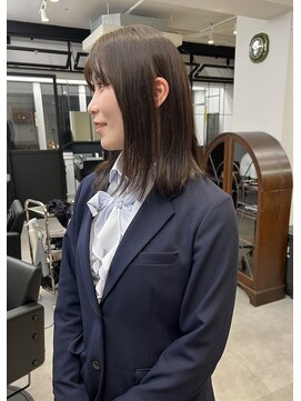 イル 天神西通り店(ill) 20代30代ボブ/ミディアムレイヤー/グレージュ/透明感/天神/大名