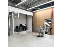 気持ちも身体も落ち着く約14坪に1席のみの贅沢な個室空間