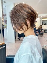 バンプ ギンザ(BUMP GINZA) 30代40代50代大人ショート髪型丸顔前髪あり似合わせ 安