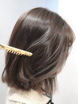 アリー 原宿 表参道(ALLY)&nbsp;ALLY稲木　伸ばしかけヘアーグレージュカラー