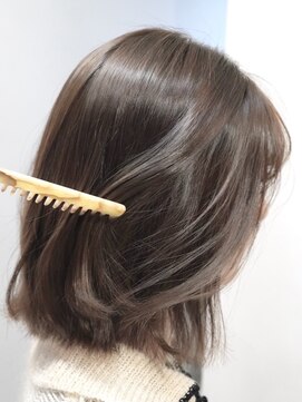 アリー 原宿 表参道(ALLY) ALLY稲木 伸ばしかけヘアーグレージュカラー