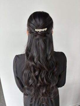ヘアセット専門サロン by OKINAWA WATABE WEDDING 那覇店 ハーフアップ