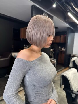 ラピス 名古屋本店(Lapis) 【プラチナグレージュ】