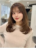 韓国レイヤーハッシュカットオリーブベージュカラー