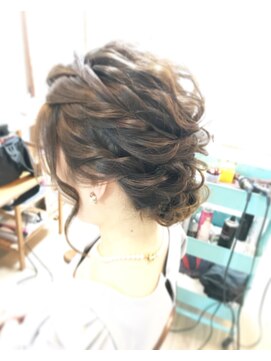 ロカット サロン(Roquat Salon) ゆるふわもこもこアップアレンジ【ヘアセット 立川/立川南】