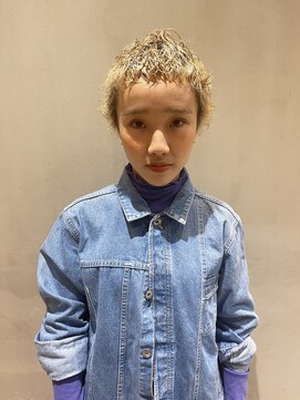 キジ(KIJI) ベリーショート×パーマ