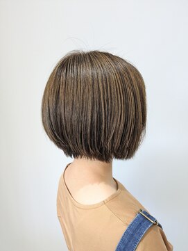 アヤラ オーガニックアンドスパ 東船橋店(AYALA) 【中村のぞみ】ハイライト×前下がりショート