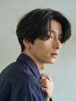 レタッチバイフィフス(RETOUCH by fifth)&nbsp;センターパートカルマヘアニュアンスパーマ韓国シャドウパーマ