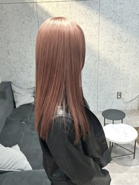 ローレン(Lolen.) ピンクベージュ×ロングヘア/小顔に見せる顔周り