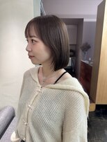 メク(meku)&nbsp;冬おすすめ＊柔らかいベージュカラー/大人ボブ