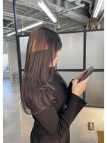 ユエ(YUE)&nbsp;ピンクブラウン/レイヤーカット