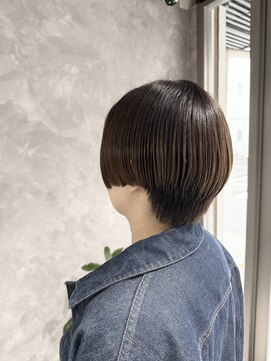 ロイ 梅田(Roy) 前髪なし/ハンサムショート/ショートボブ/20代30代40代