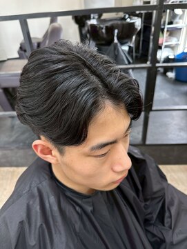 エクシア 心斎橋(EXCIA) センターパート／曲がる縮毛矯正