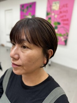 サニーズ(SUNNY'S by CONKS) もみれ毛のアクセントが可愛い耳掛けショート