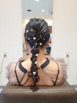 スリー(three)&nbsp;編みおろしアレンジ