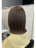 肩ラインでまとまるナチュラルボブ