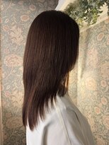 みどりの美容室 ツヤと軽さを両立したレイヤースタイル