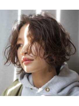 メゾン アヴァロ(Maison Avallo) ニュアンスランダムパーマ