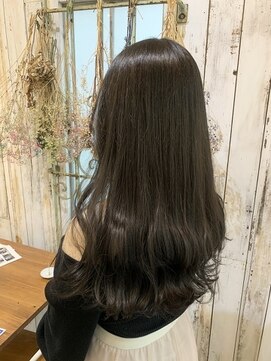 髪質改善 濃く透けるダークグレージュ L ウアココ Uakoko のヘアカタログ ホットペッパービューティー