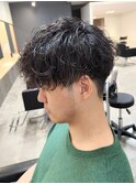 刈り上げ前下りマッシュ波巻きツイストスパイラルパーマメンズ