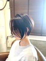 ボタニカル(BOTANICAL) 大人ショートボブ斜めバング束感すっきりショートカット