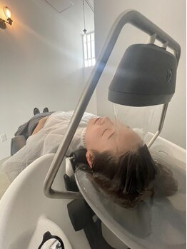 ドアヘアプラス(DooR hair+)の写真/marbb導入で頭皮ケアもしっかりできて頭皮環境を整えます◎頭皮・髪のキレイをアップデート&リフレッシュ◇