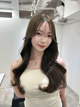 ヴィオットバイサロン(Viot by Salon) 小顔ローレイヤーボブルフブリーチなし黒髪ネビージュ20代銀座