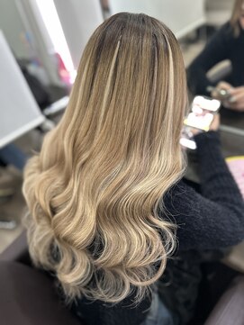 グランディールヘアデザイン(grandir hairdesign) ナチュラルハイライト！-Yurika-