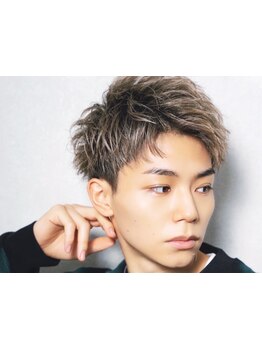 ビジネスシーンにもカジュアルシーンにも幅広く対応できる、洗練されたスタイルをご提案[十条駅]