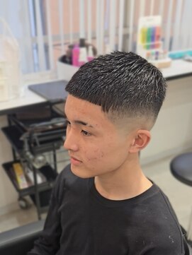 バズカット/ボウズフェード/スキンフェード